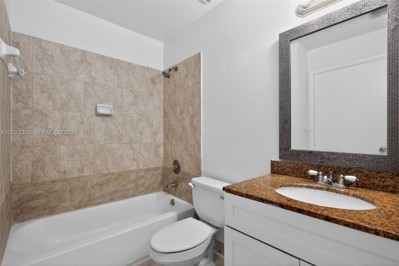 13856 SW 93rd Ln , Unit 13856, Miami, FL 33186 Photo