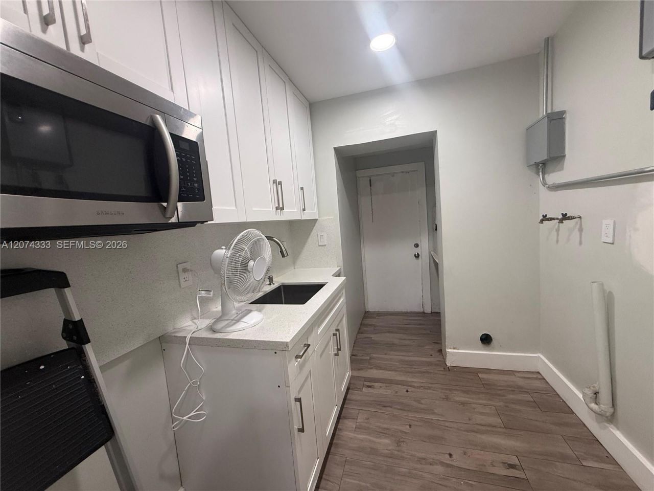 1201 N 70th Way, Hollywood, FL 33024 Photo