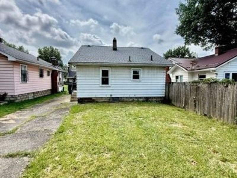 328 Marmion Avenue, Youngstown, OH 44507 Photo 8