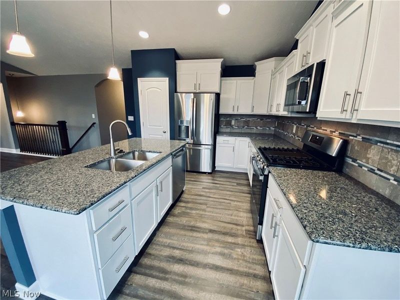 3471 Wicker Street NE, Canton, OH 44721 Photo 2