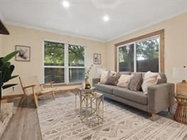 4913 Misty Slope LN, Austin, TX 78744