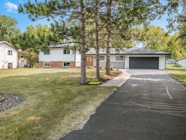2958 Vanderbie Street, Little Canada, MN 55117