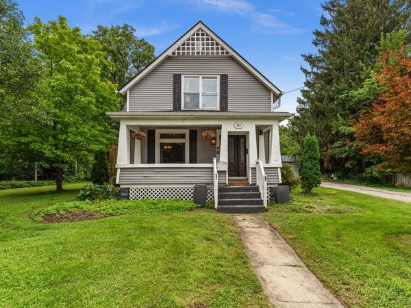 749 N Van Buren Street , Batavia, IL 60510