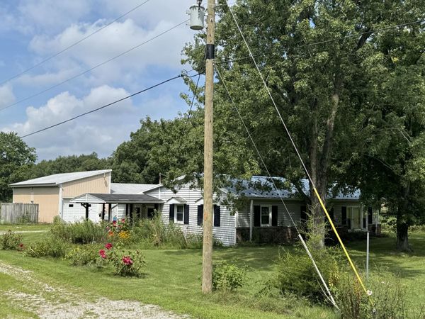 9620 N 950 W, DeMotte, IN 46310