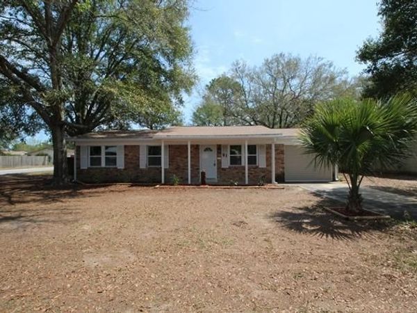 21 NW Jonquil Avenue, Fort Walton Beach, FL 32548