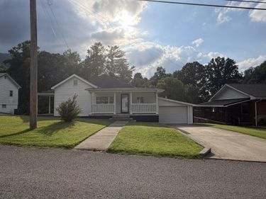 175 Maggard Street, Benham, KY 40807