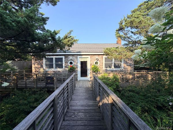 101 Greene Avenue , Cherry Grove, NY 11782