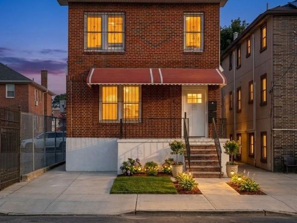 1227 E 222nd Street , Bronx, NY 10469