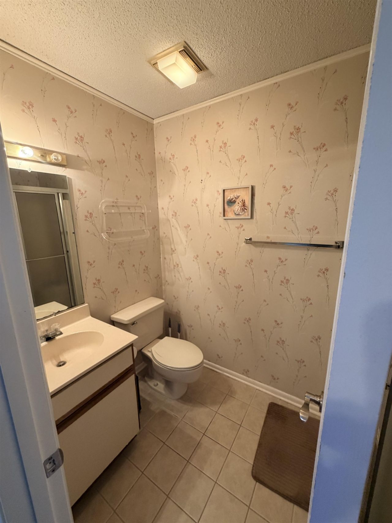 500 Fairway Village Ln. Photo 5