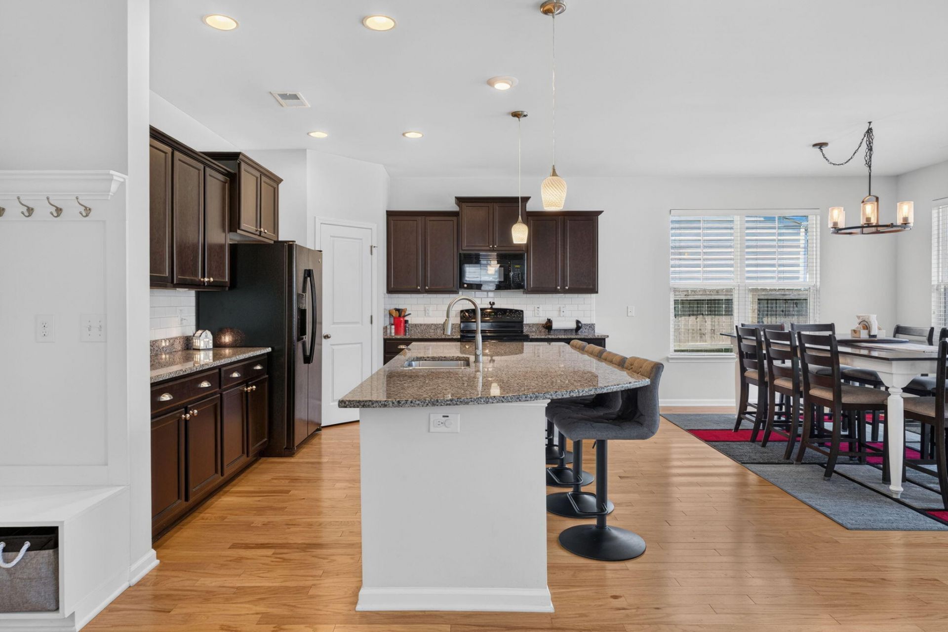208 Roanoke Hill Court Photo 10