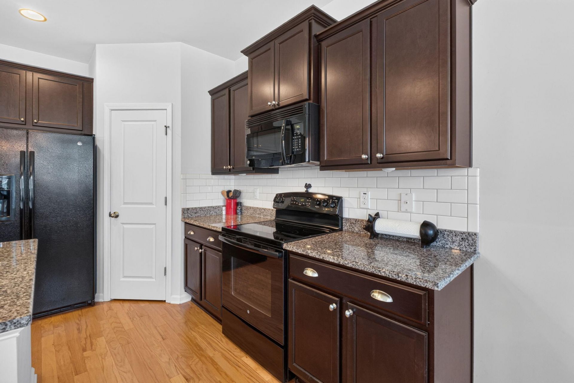 208 Roanoke Hill Court Photo 13