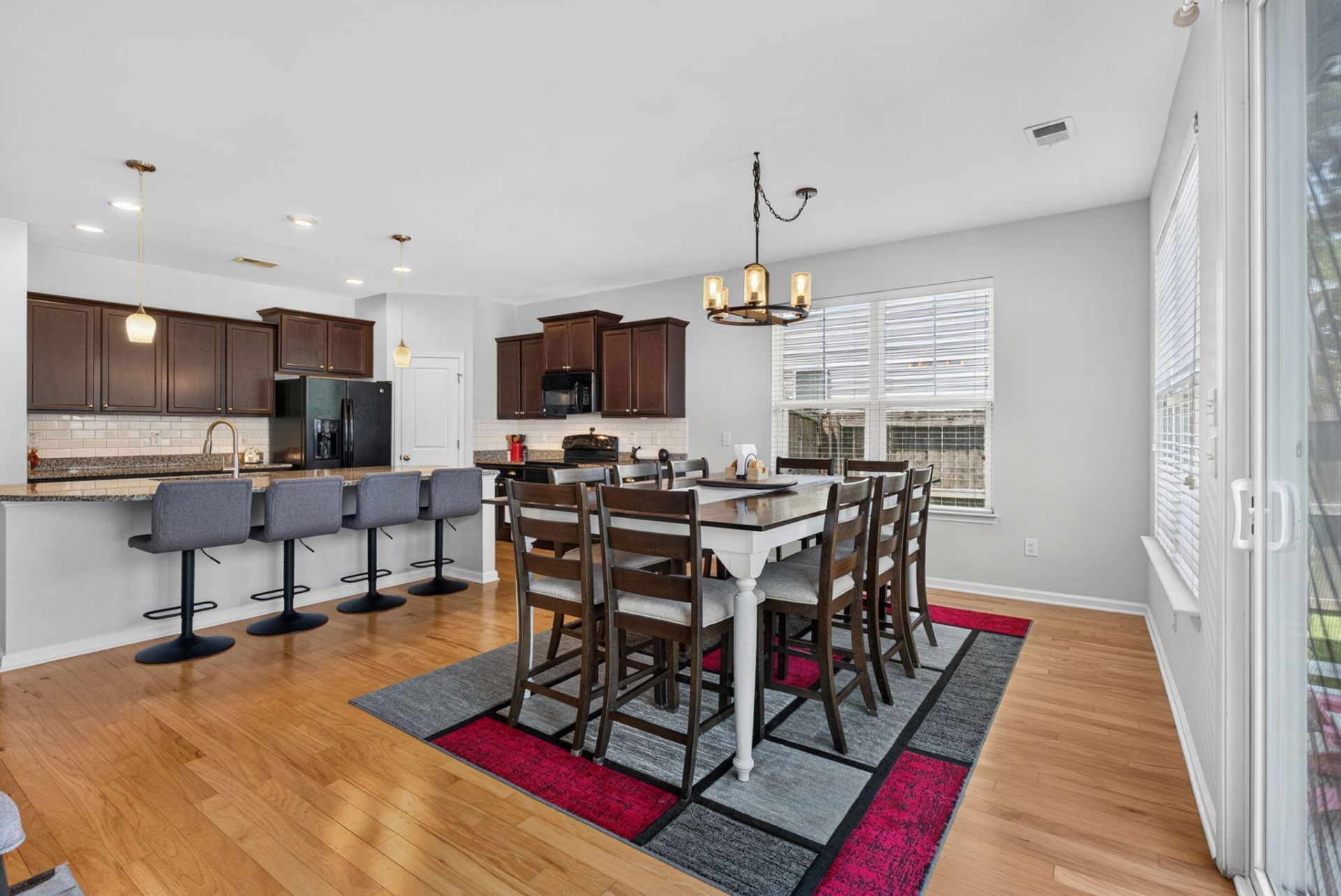 208 Roanoke Hill Court Photo 15