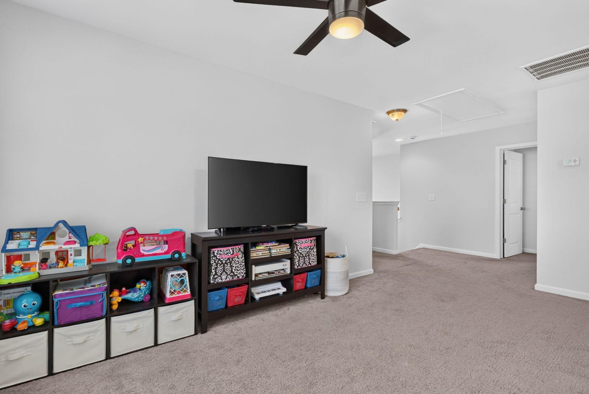 208 Roanoke Hill Court Photo 24