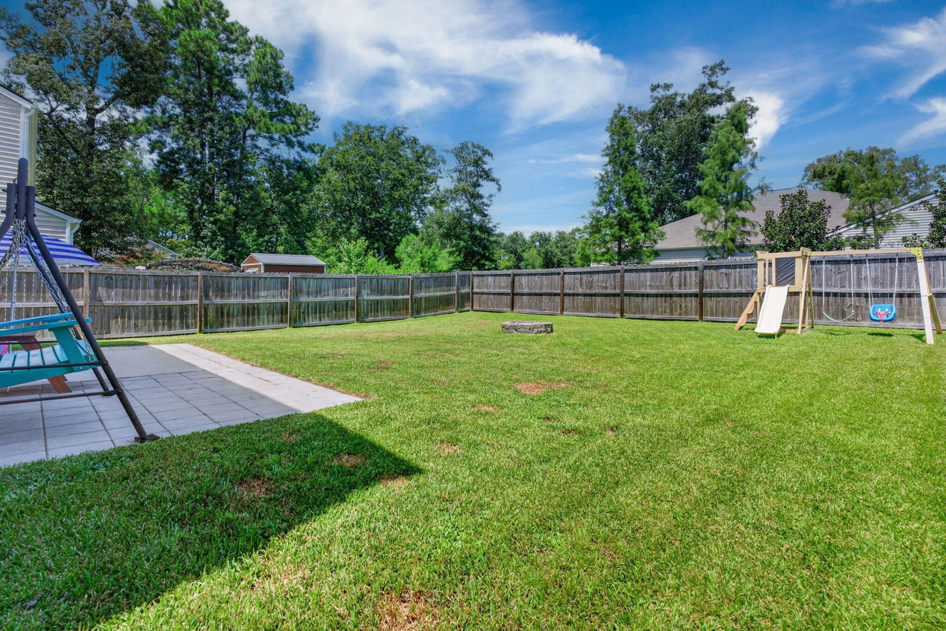 208 Roanoke Hill Court Photo 37