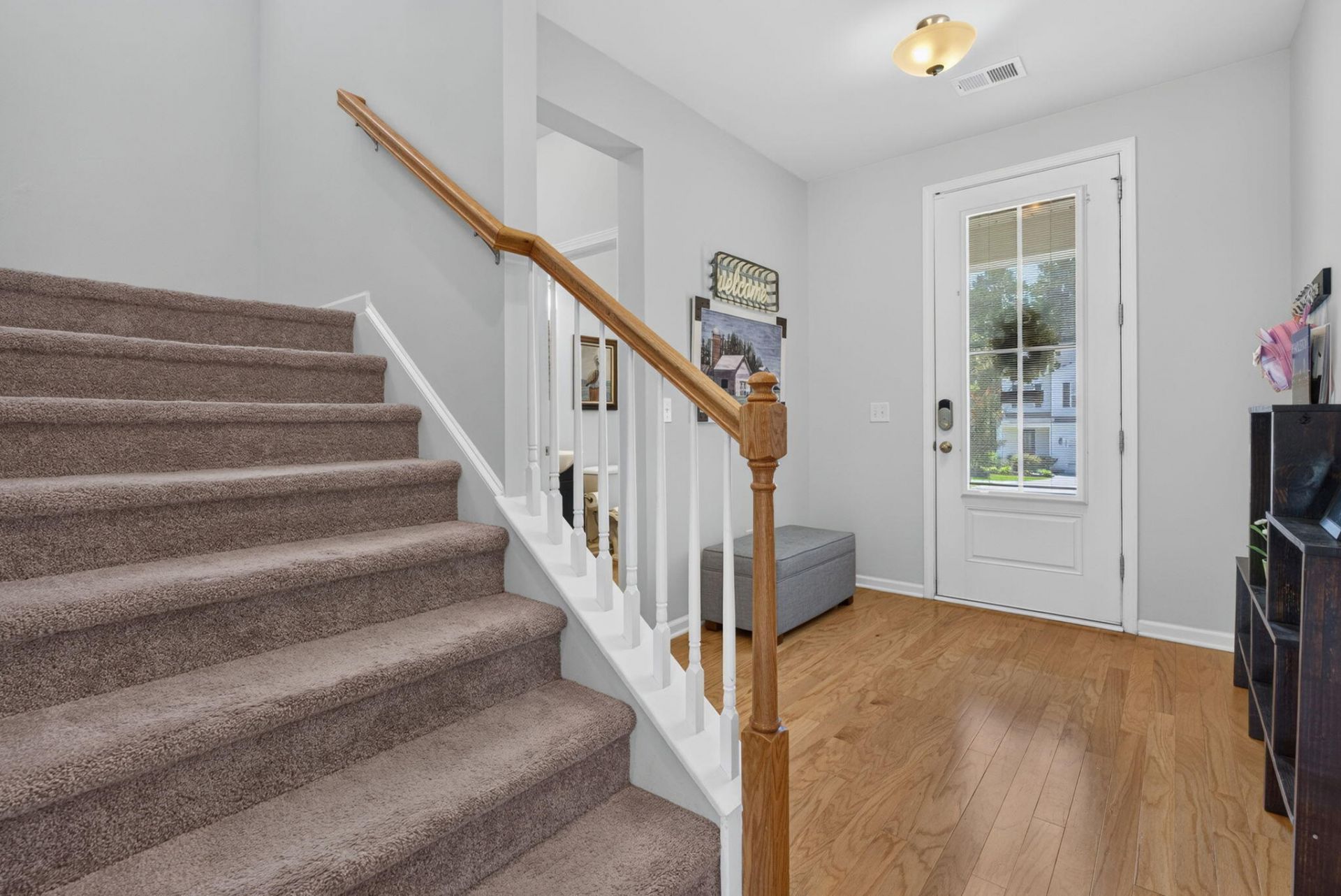 208 Roanoke Hill Court Photo 7