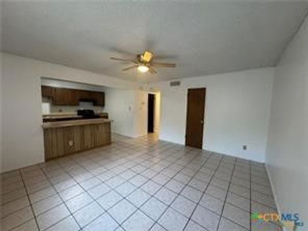 309 E Walnut Street, Unit 2, Seguin, TX 78155