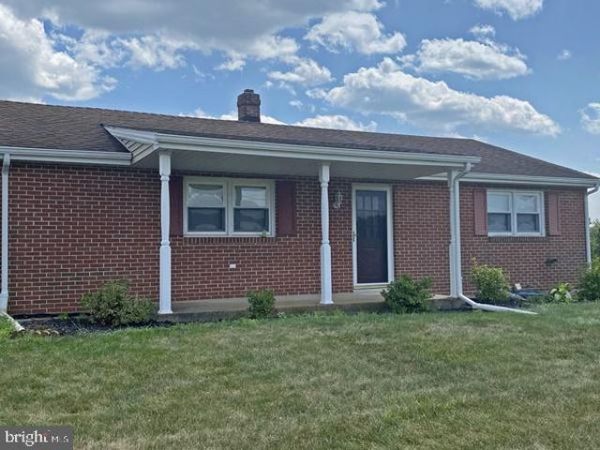 3760 B SCHOOLHOUSE ROAD , DOVER, PA 17315