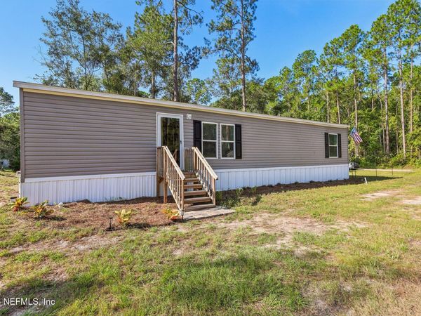 114 BARRACUDA Drive, Palatka, FL 32177