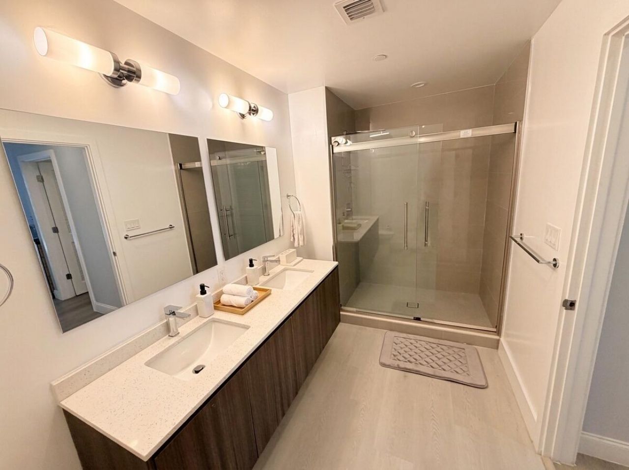 1938 Jackson Street, Unit 202, Hollywood, FL 33020 Photo