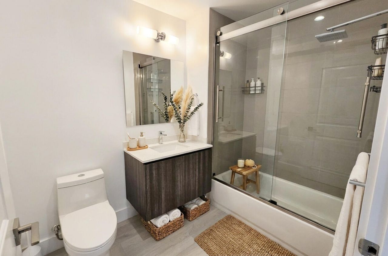 1938 Jackson Street, Unit 202, Hollywood, FL 33020 Photo