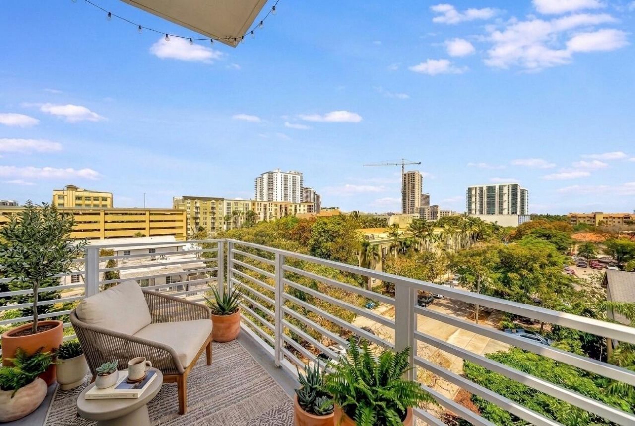 1938 Jackson Street, Unit 202, Hollywood, FL 33020 Photo
