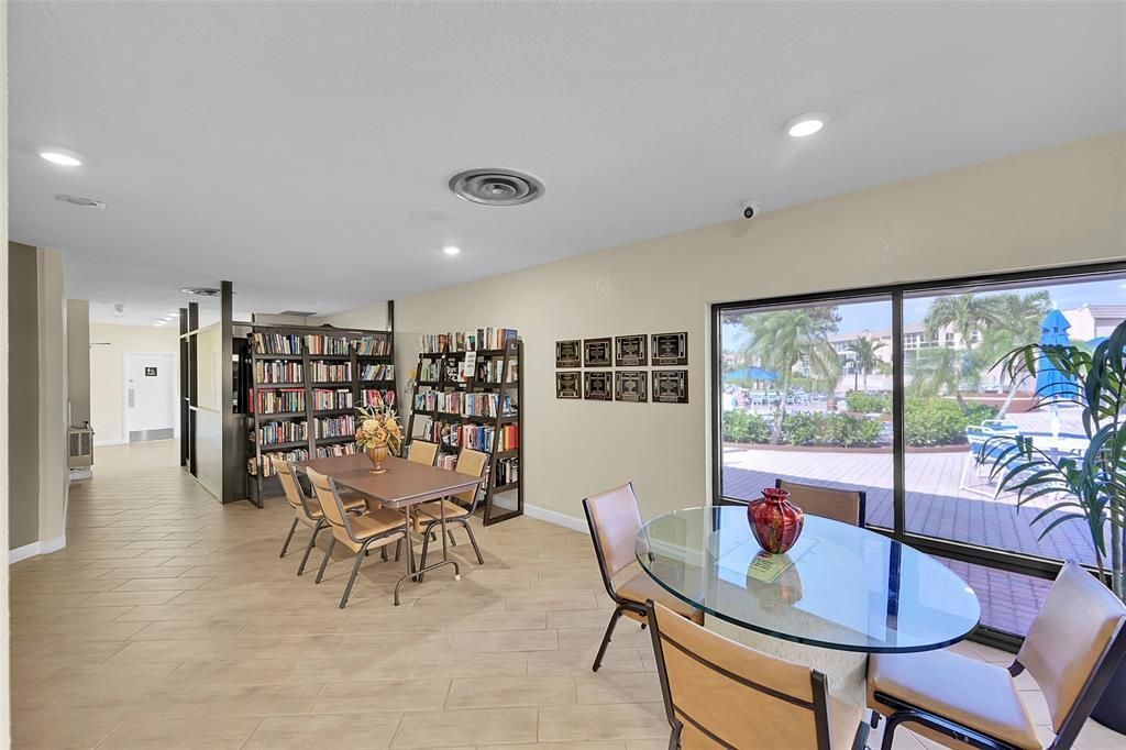 9801 Sunrise Lakes Boulevard, Unit 208, Sunrise, FL 33322 Photo