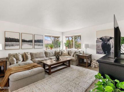 105 Cheyenne Drive, Reno, NV 89521 Photo