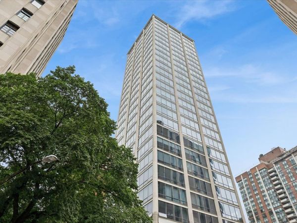 1300 N Astor Street, Unit 22B, Chicago, IL 60610