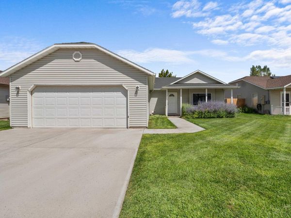551 E Magnolia, Twin Falls, ID 83301