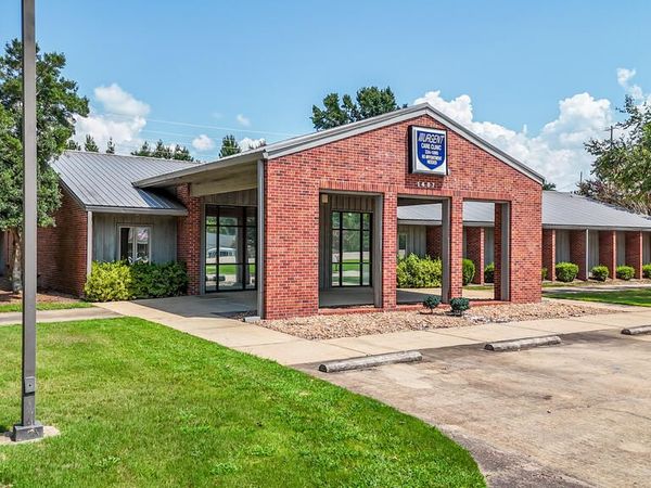 1487 Belk Blvd., Oxford, MS 38655