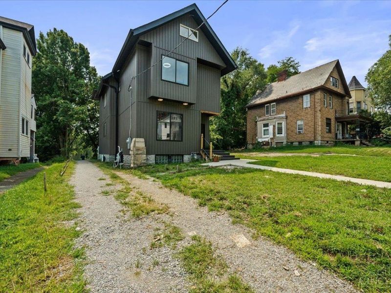 837 Rockdale Avenue, Cincinnati, OH 45229 Photo 3
