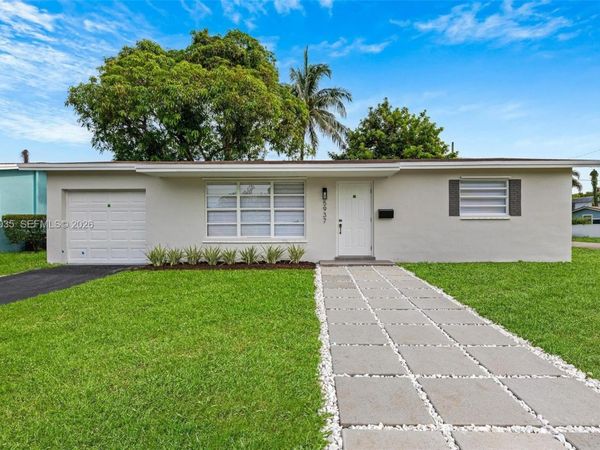 5937 NW 16th Ct , Sunrise, FL 33313