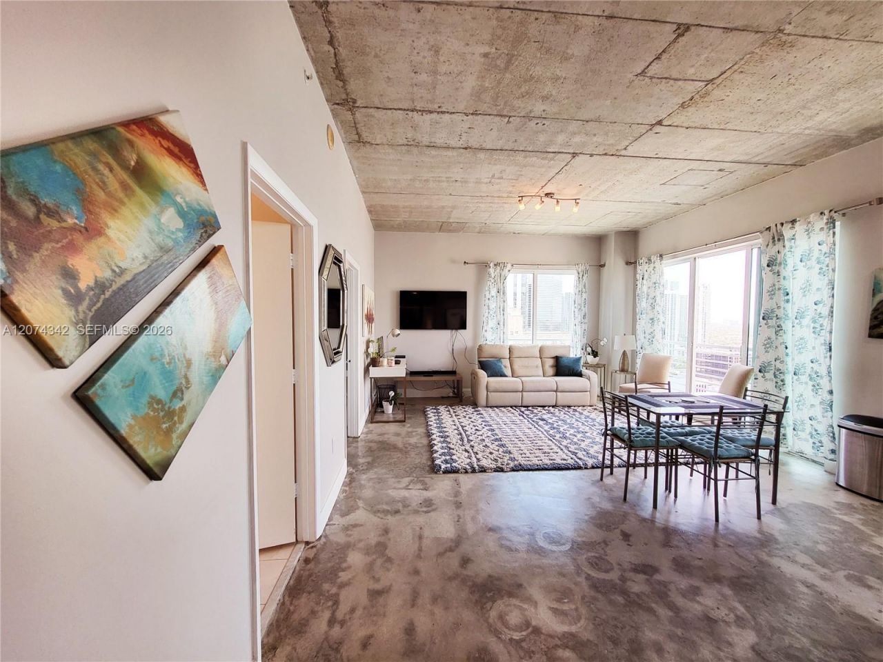 133 NE 2nd Ave, Unit 2419, Miami, FL 33132 Photo
