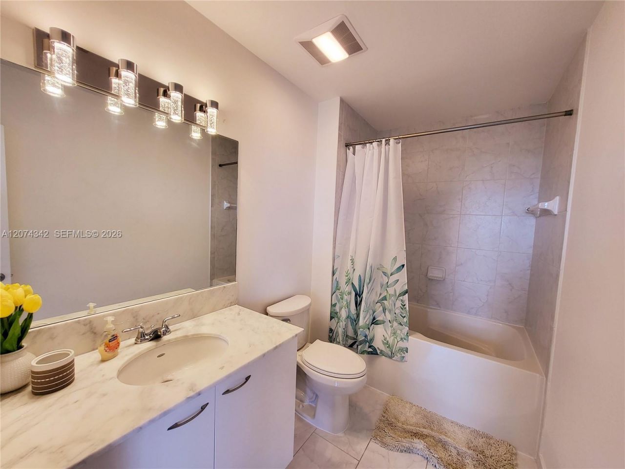 133 NE 2nd Ave, Unit 2419, Miami, FL 33132 Photo
