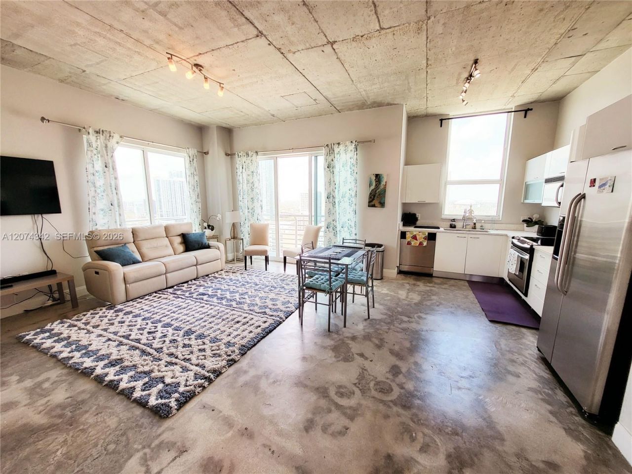 133 NE 2nd Ave, Unit 2419, Miami, FL 33132 Photo