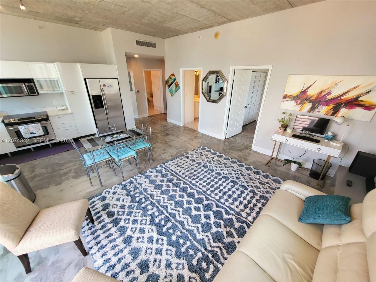 133 NE 2nd Ave, Unit 2419, Miami, FL 33132 Photo