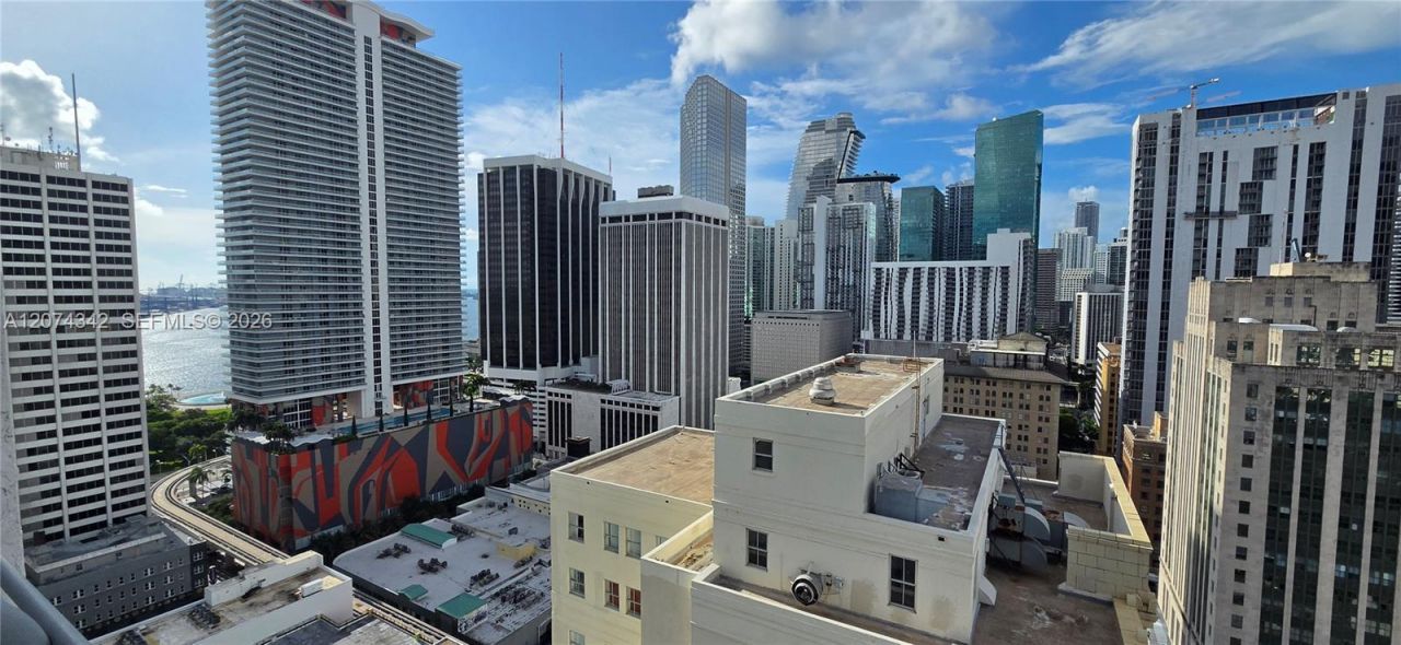 133 NE 2nd Ave, Unit 2419, Miami, FL 33132 Photo