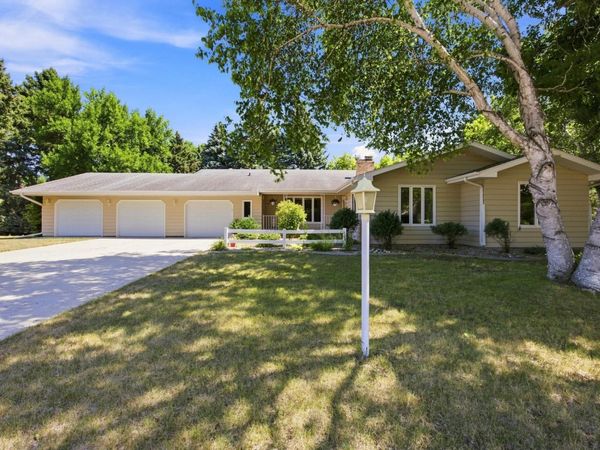 3206 Rivershore Drive S, Moorhead, MN 56560
