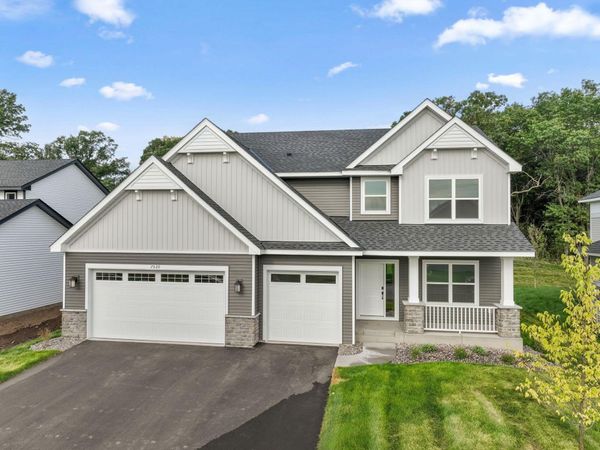 7520 Upper 42nd Street N, Oakdale, MN 55128
