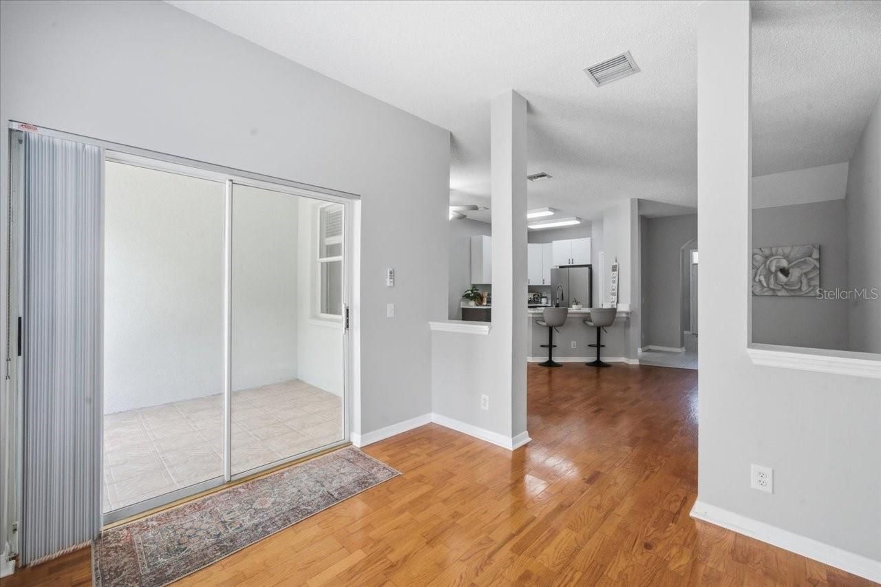 752 Vallance Way Ne, Saint Petersburg, FL 33716 Photo