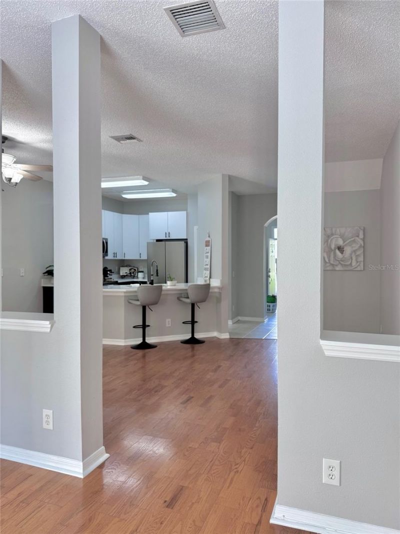 752 Vallance Way Ne, Saint Petersburg, FL 33716 Photo