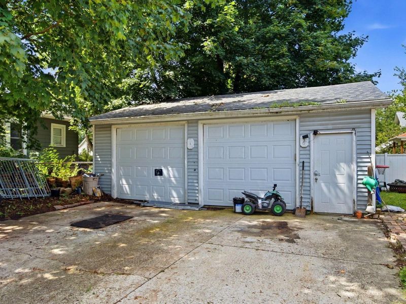 295 E George Street , Marion, OH 43302 Photo 5