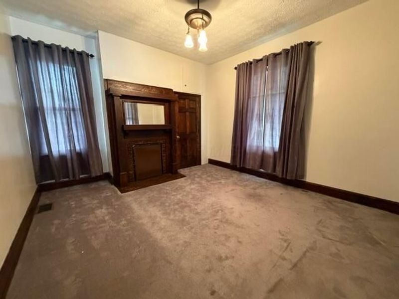 580 E Main Street , Circleville, OH 43113 Photo 8