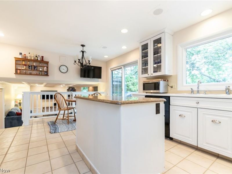 24653 Meldon Boulevard, Beachwood, OH 44122 Photo 10