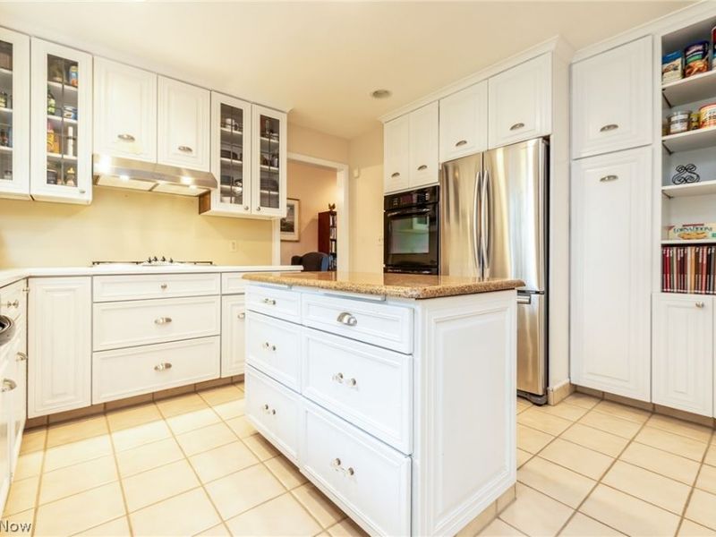 24653 Meldon Boulevard, Beachwood, OH 44122 Photo 14