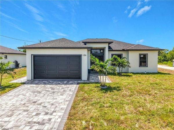 105 Ruby AVE N, LEHIGH ACRES, FL 33971
