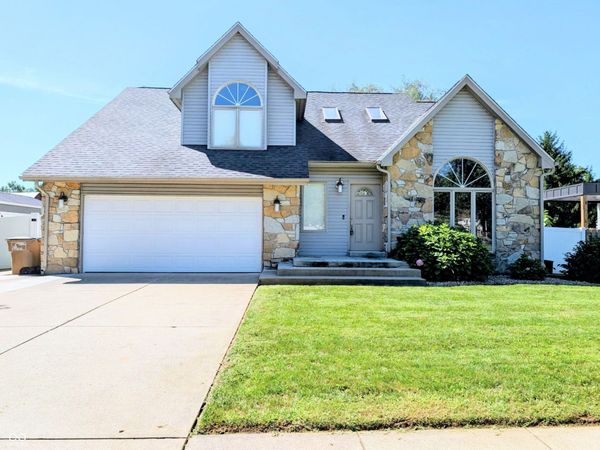 2323 Crump Lane , Columbus, IN 47203