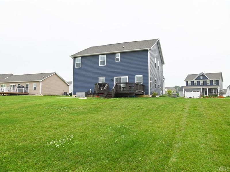 3258 Heatherstone Drive, Troy, OH 45373 Photo 8