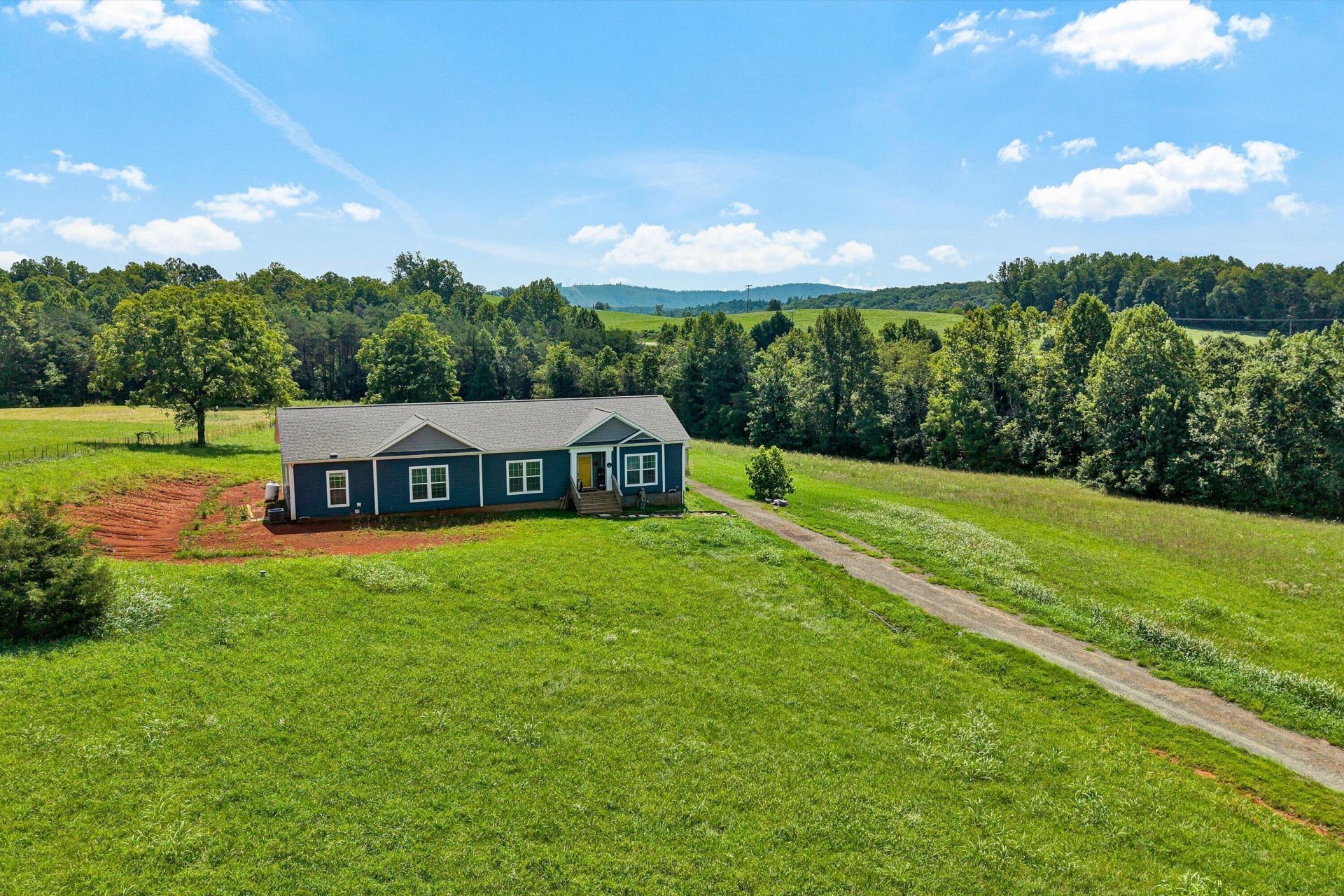 92 Game Trail Dr, Ferrum, VA 24088 Main Photo