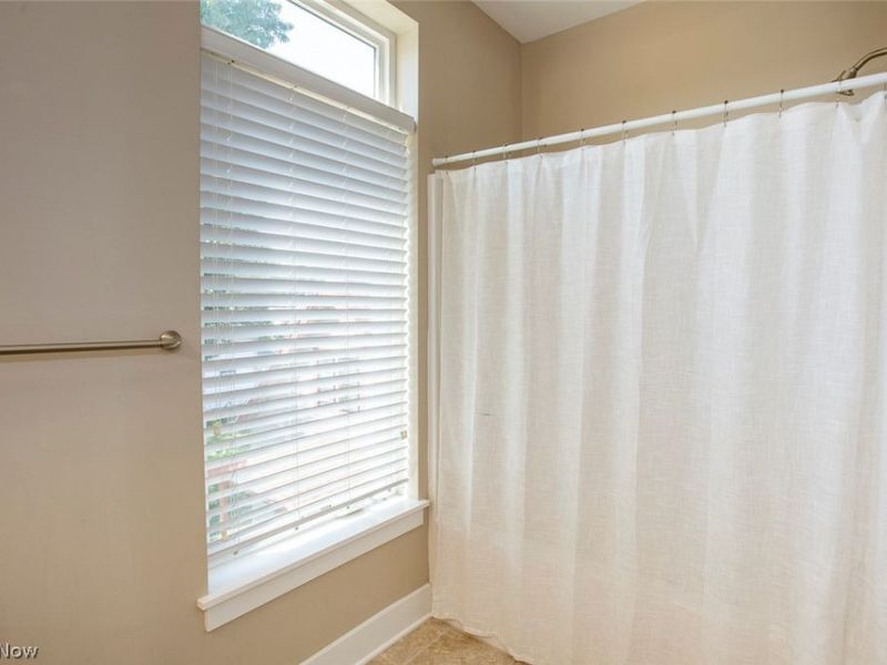 7309 Gateway Court, Cleveland, OH 44102 Photo 14